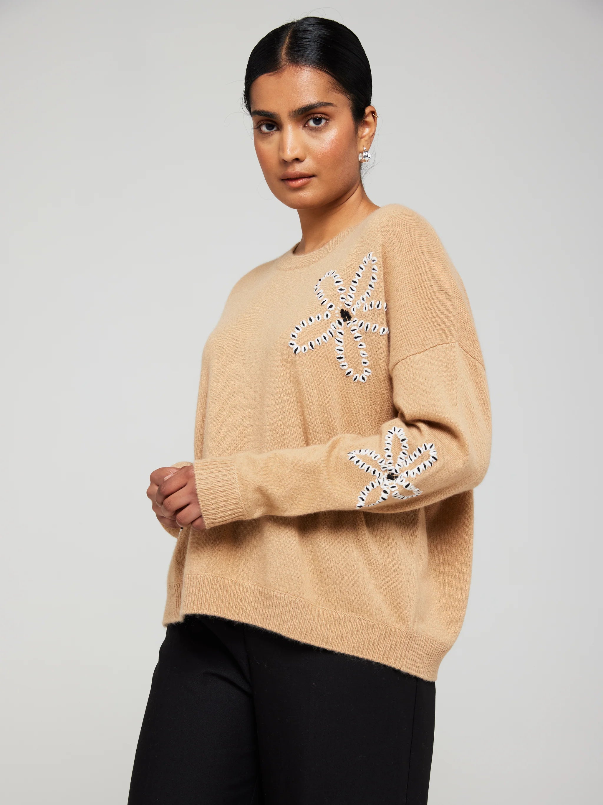 women's bell sleeve tops -Brodie 'Camilla Flower Crew'