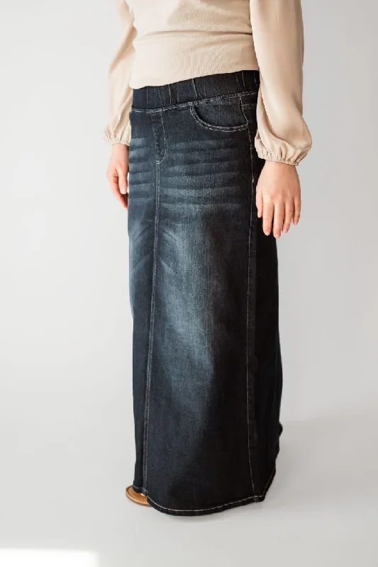 ladies' tiered skirts -women's sporty joggers -Emma Vintage Black Wash Denim Skirt